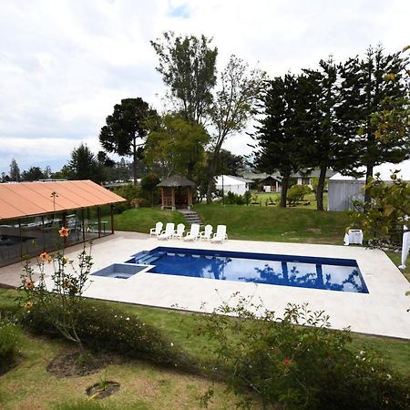 Hotel Quinta La Constanza Tababela Exterior foto